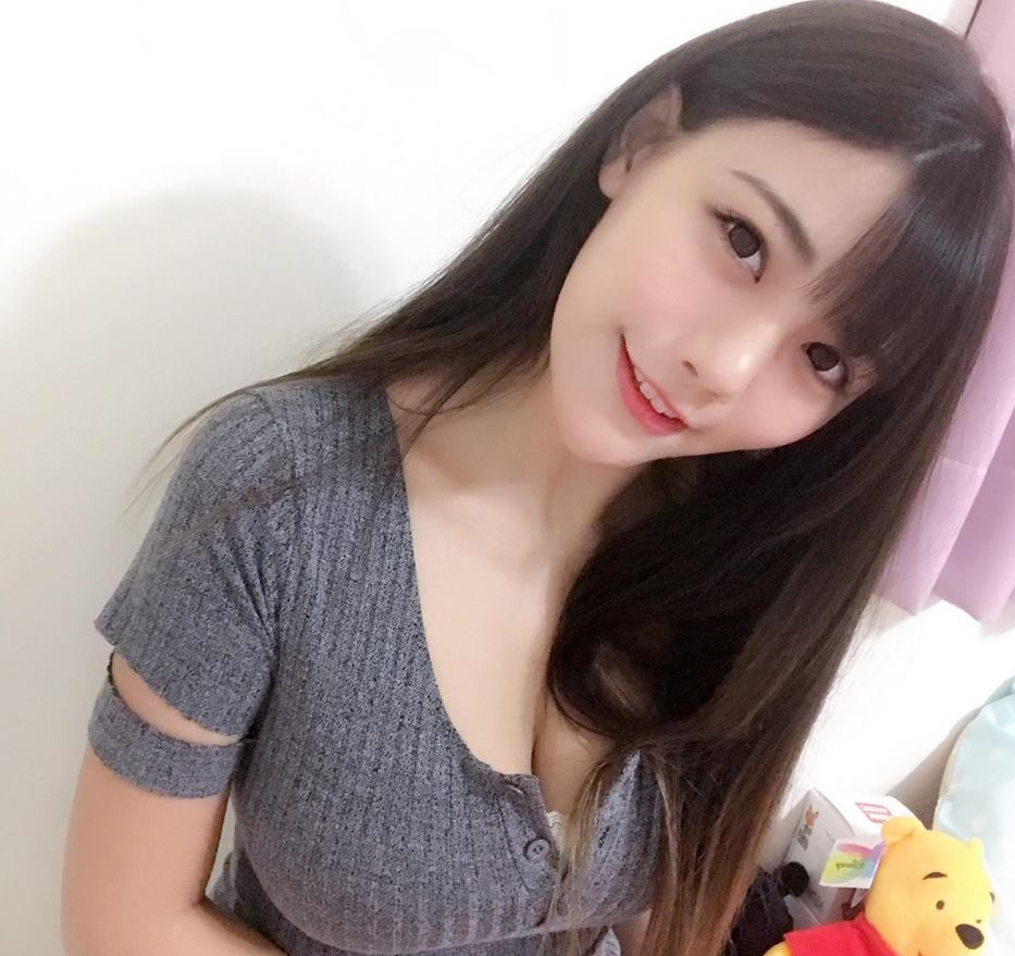 Wailis, 21, Jufair - Bahrain, Outcall escort