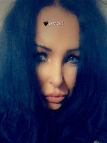 Yan Yee, 25, Bratislava - Slovakia, Vip escort